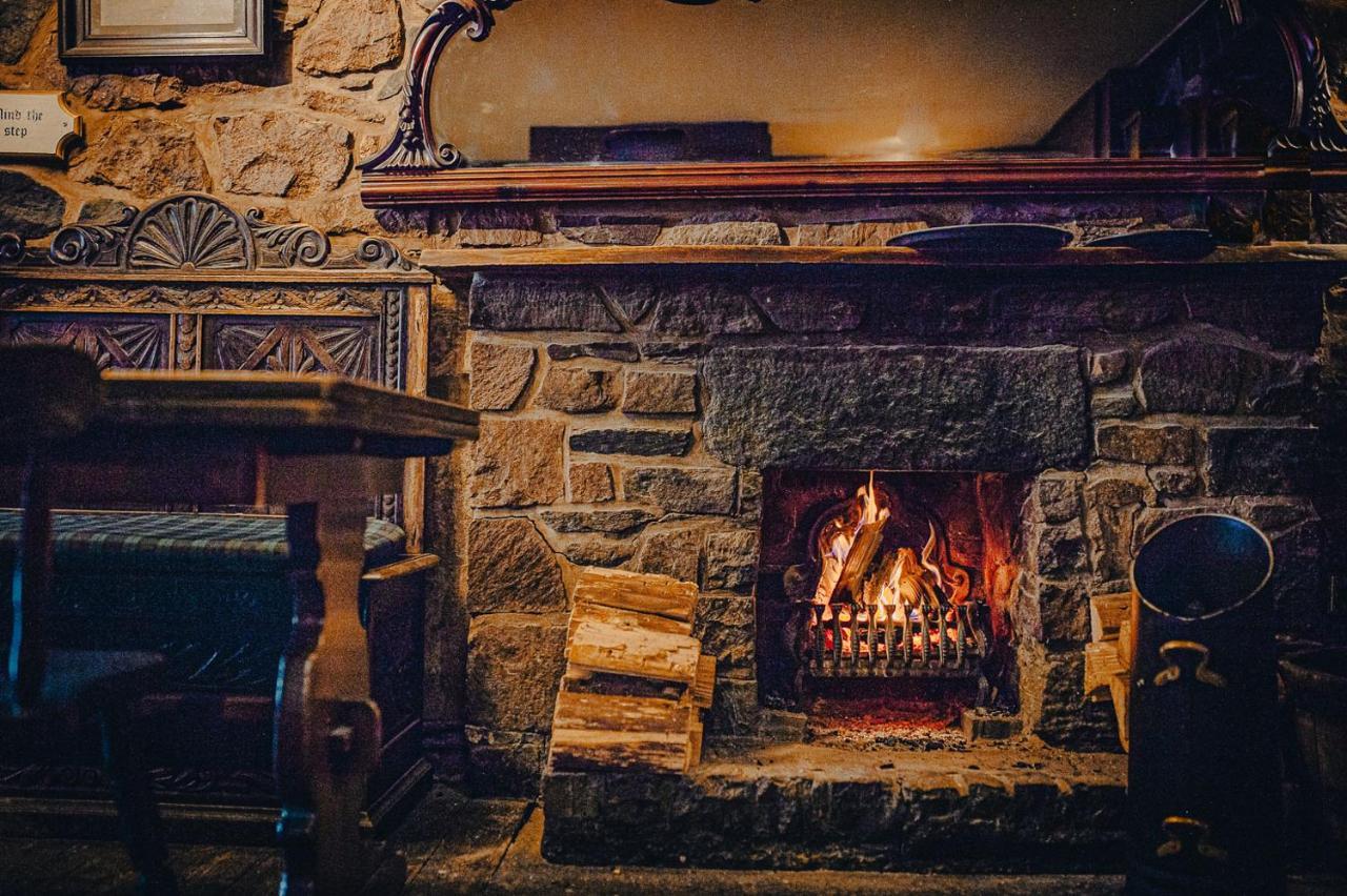 The George Hotel インヴェラレイ エクステリア 写真